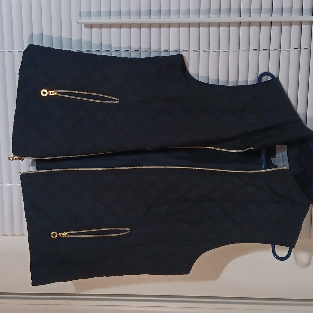 Marc new York Andrew Marc black vest